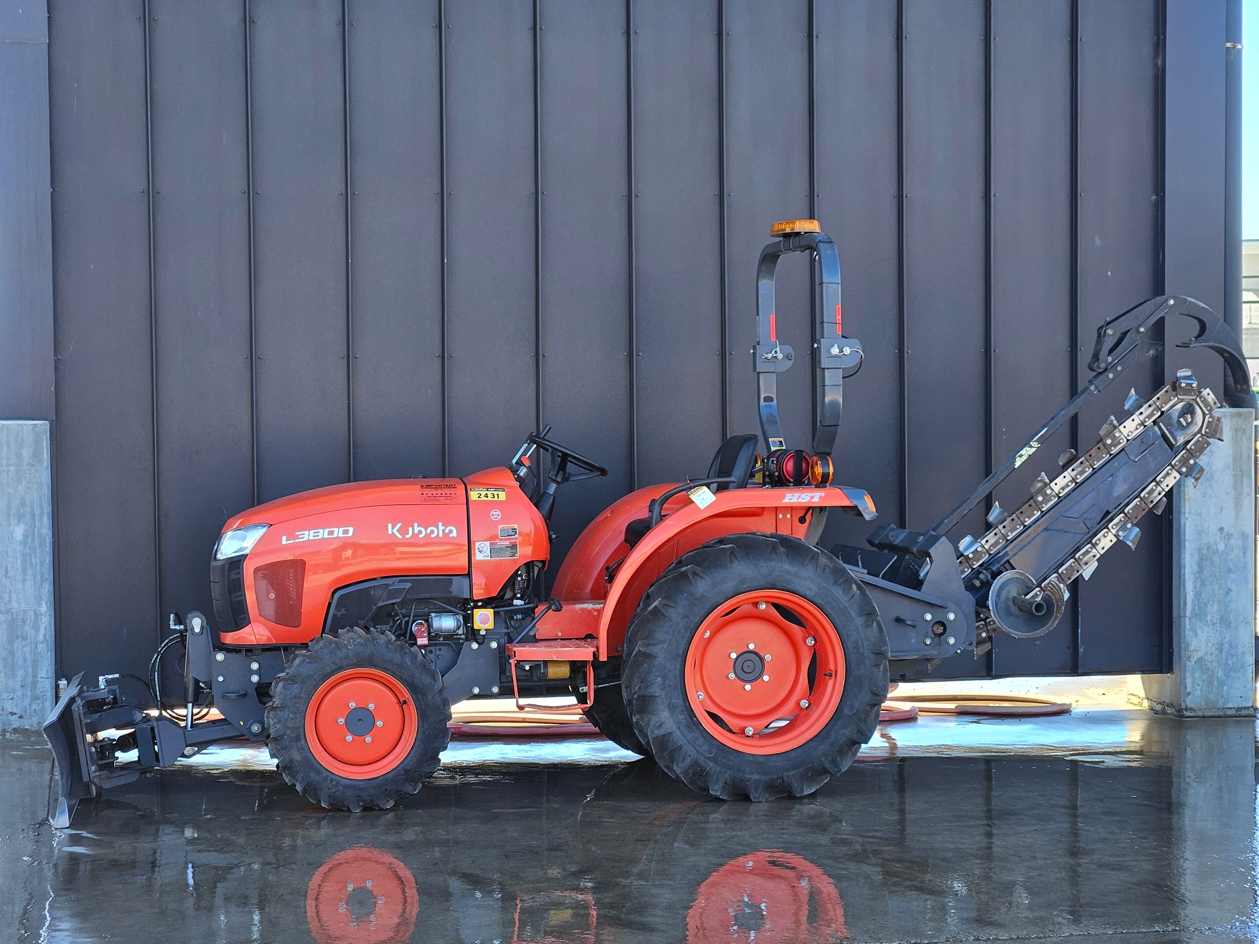 Kubota L3800D Trencher