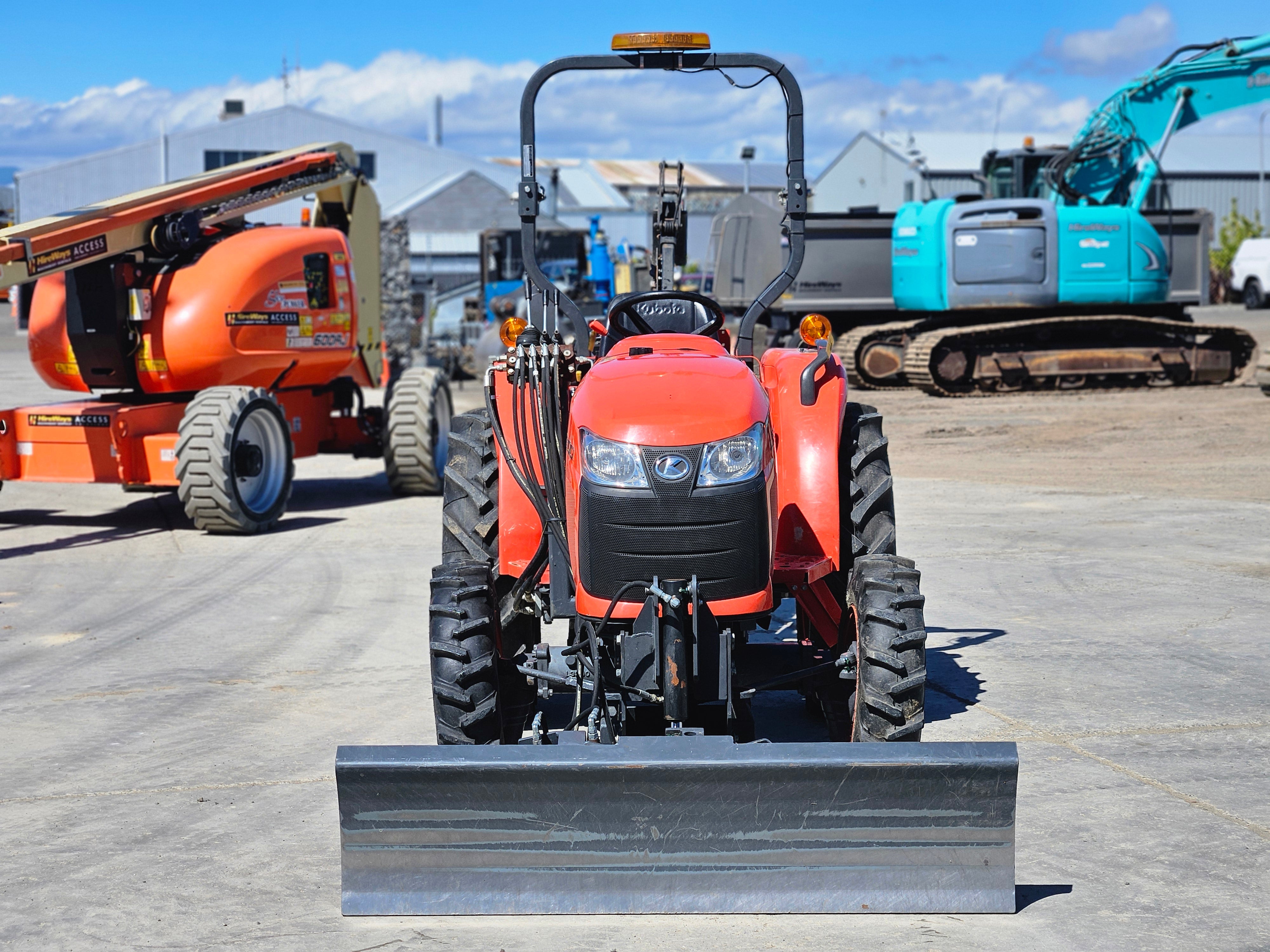 Kubota L3800D Trencher