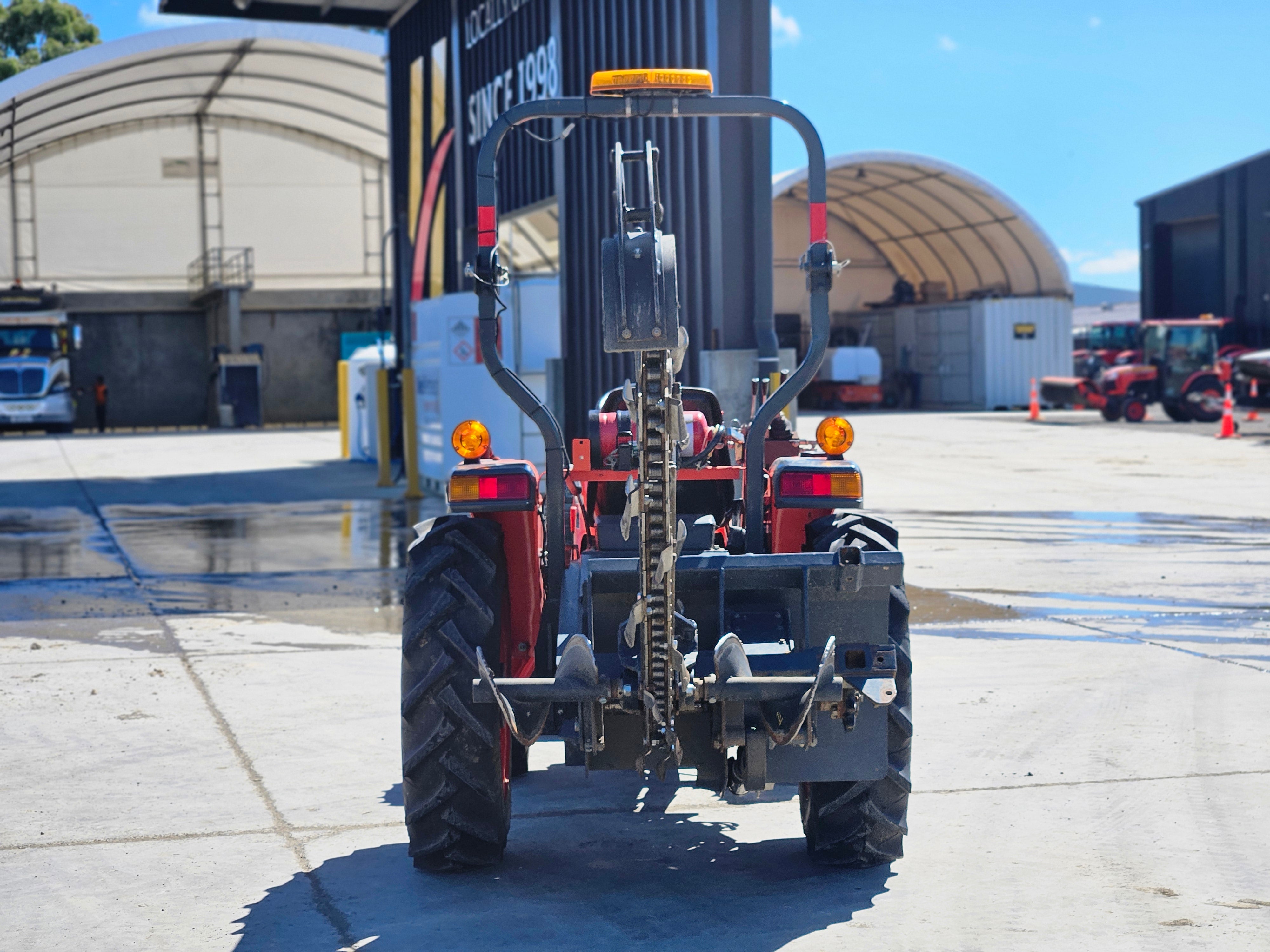 Kubota L3800D Trencher