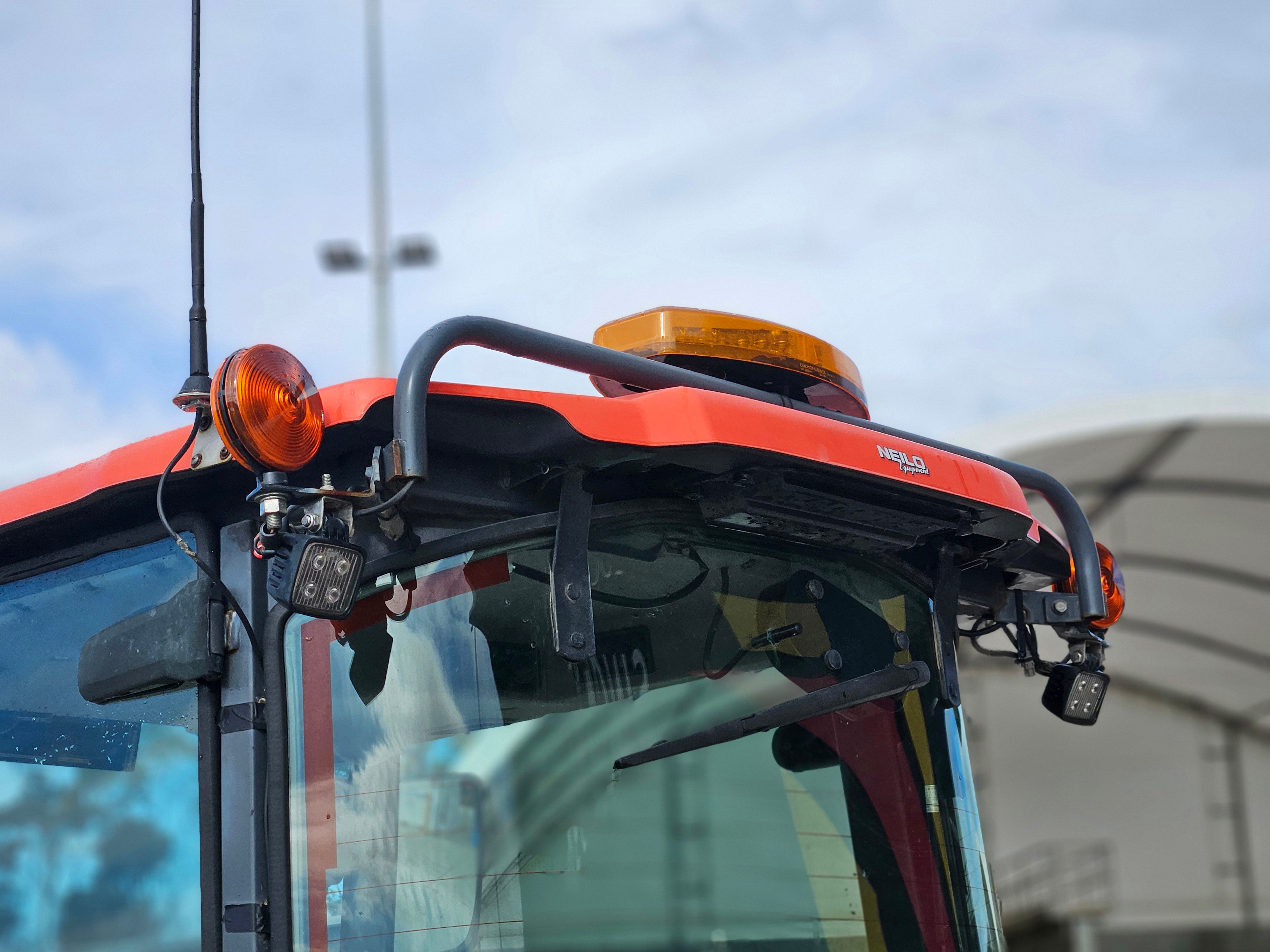 2019 Kubota B3150 Neilo Broom