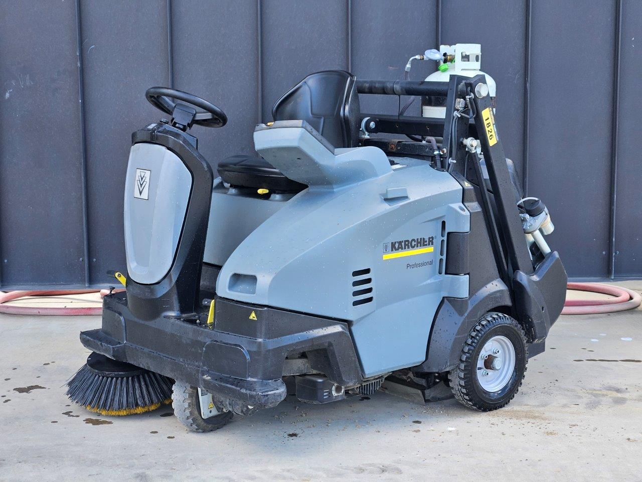 2021 Karcher KM 105/110 R Bp Vacuum Sweeper