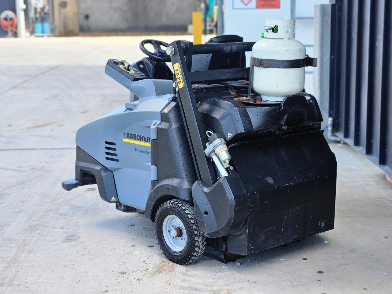 2021 Karcher KM 105/110 R Bp Vacuum Sweeper