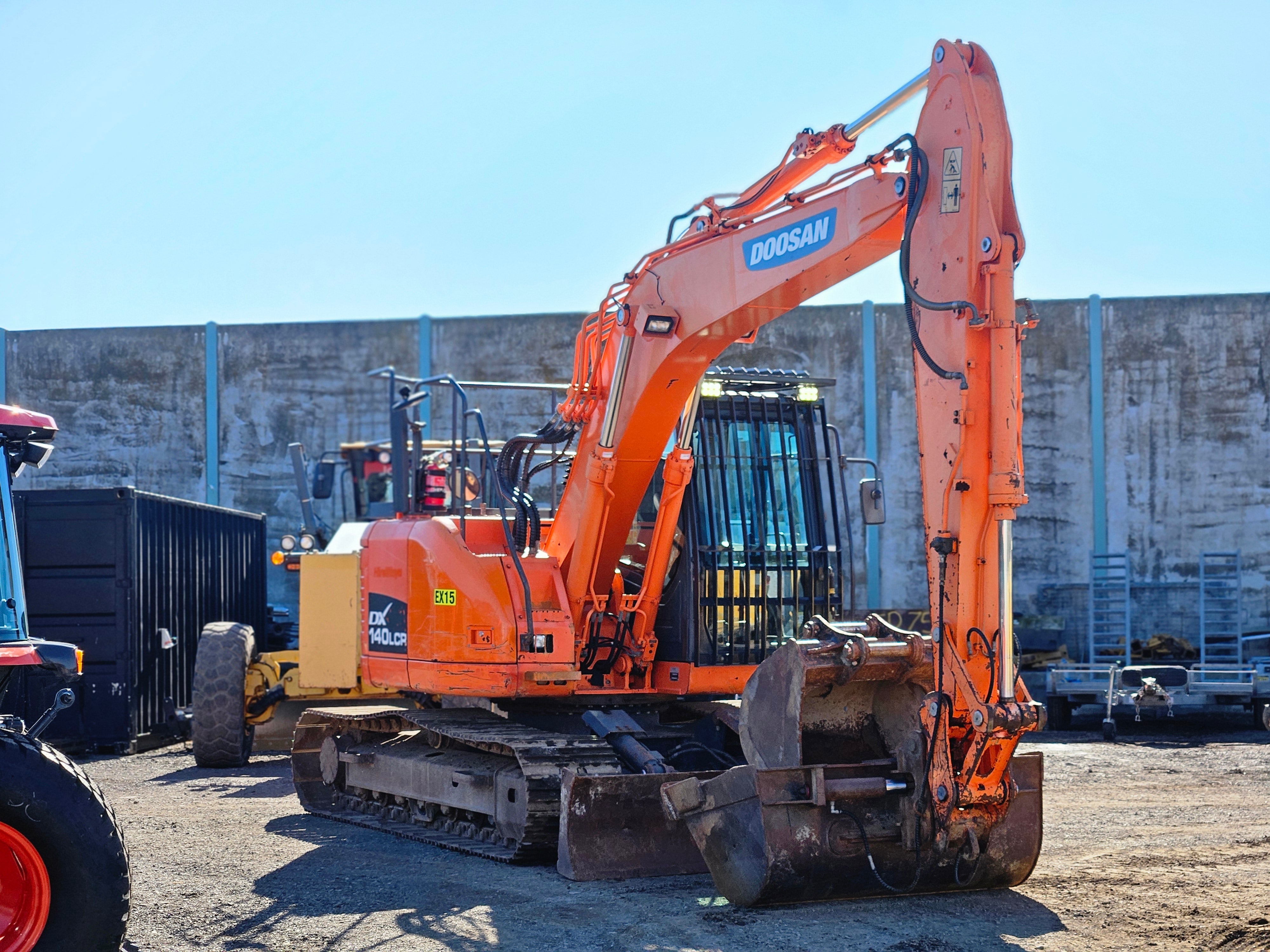 2015 Doosan DX140LCR Excavator