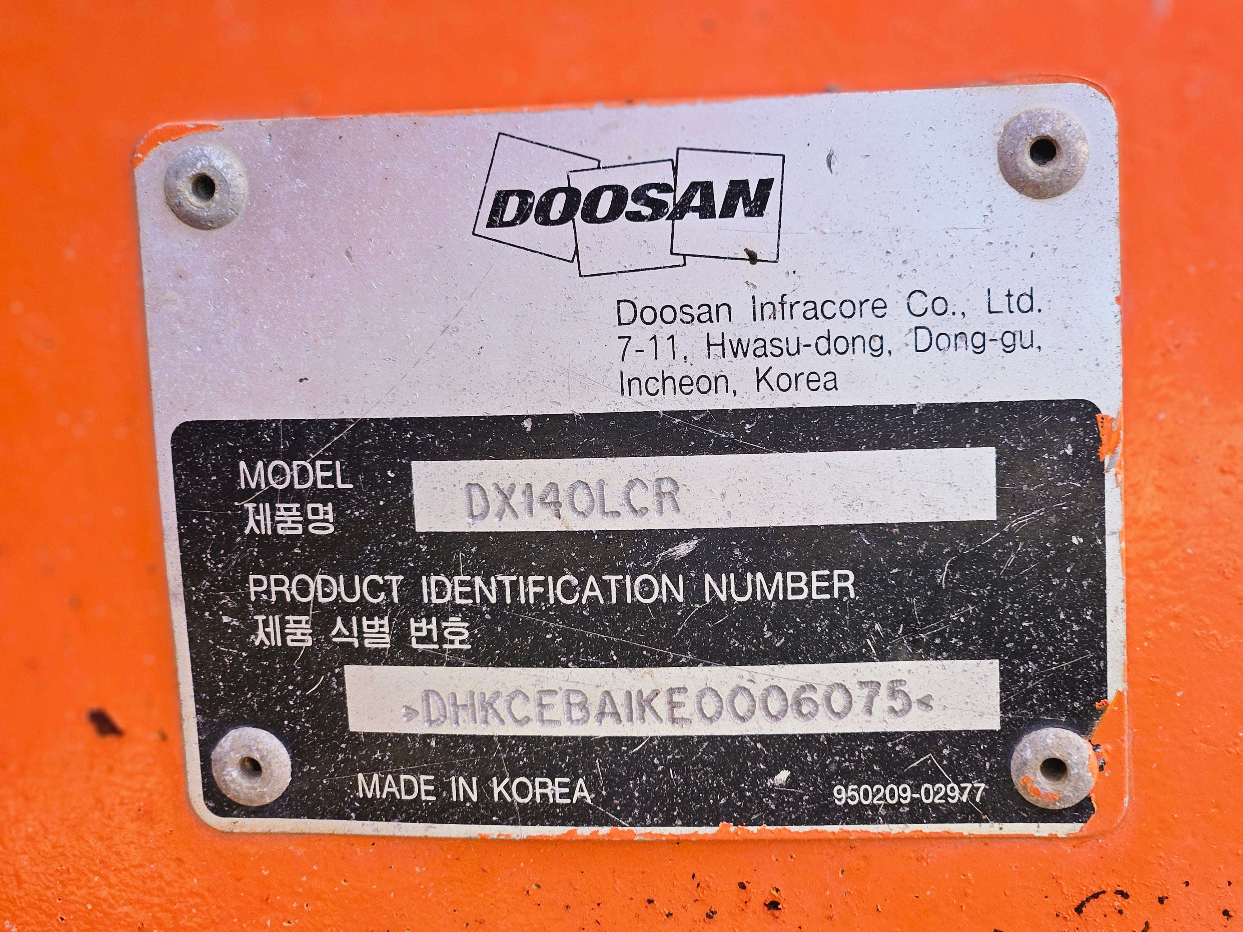 2015 Doosan DX140LCR Excavator
