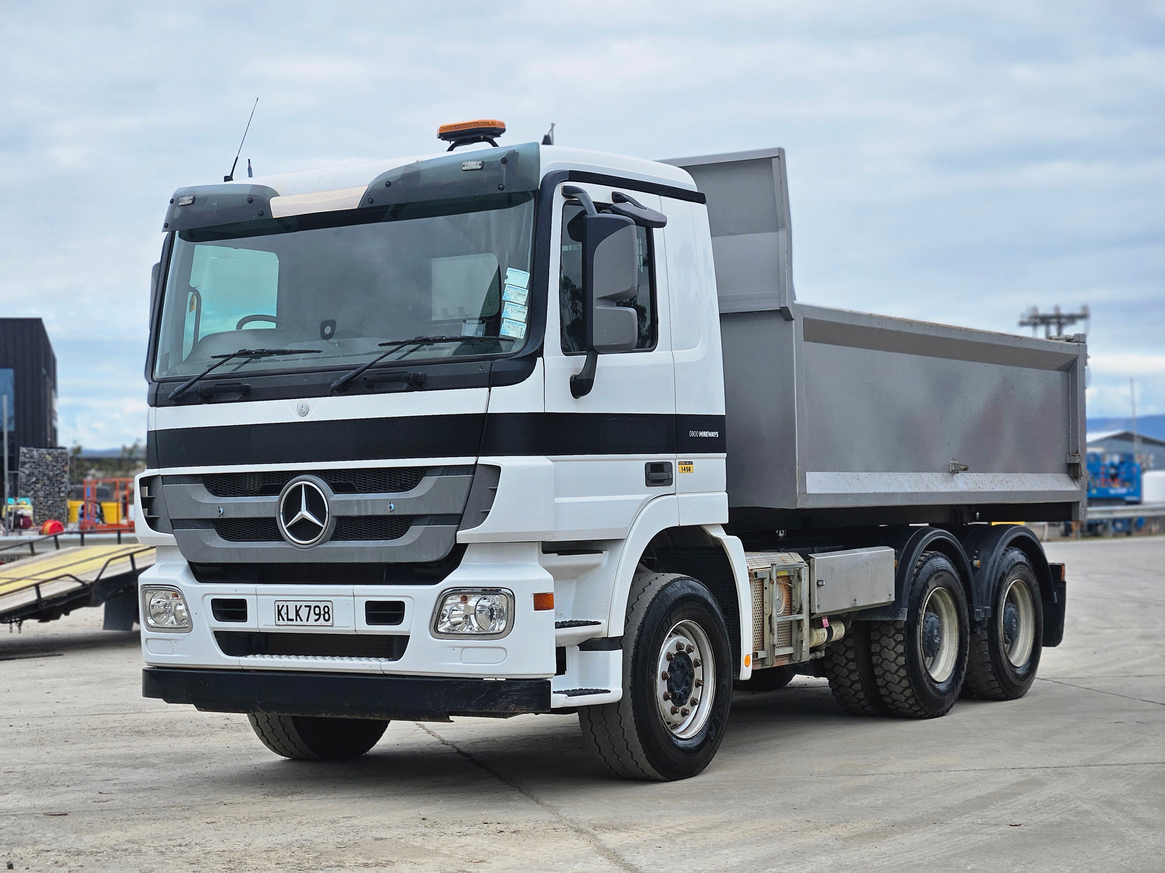 2010 Mercedes-Benz Actros CPA 8626 Tip Truck