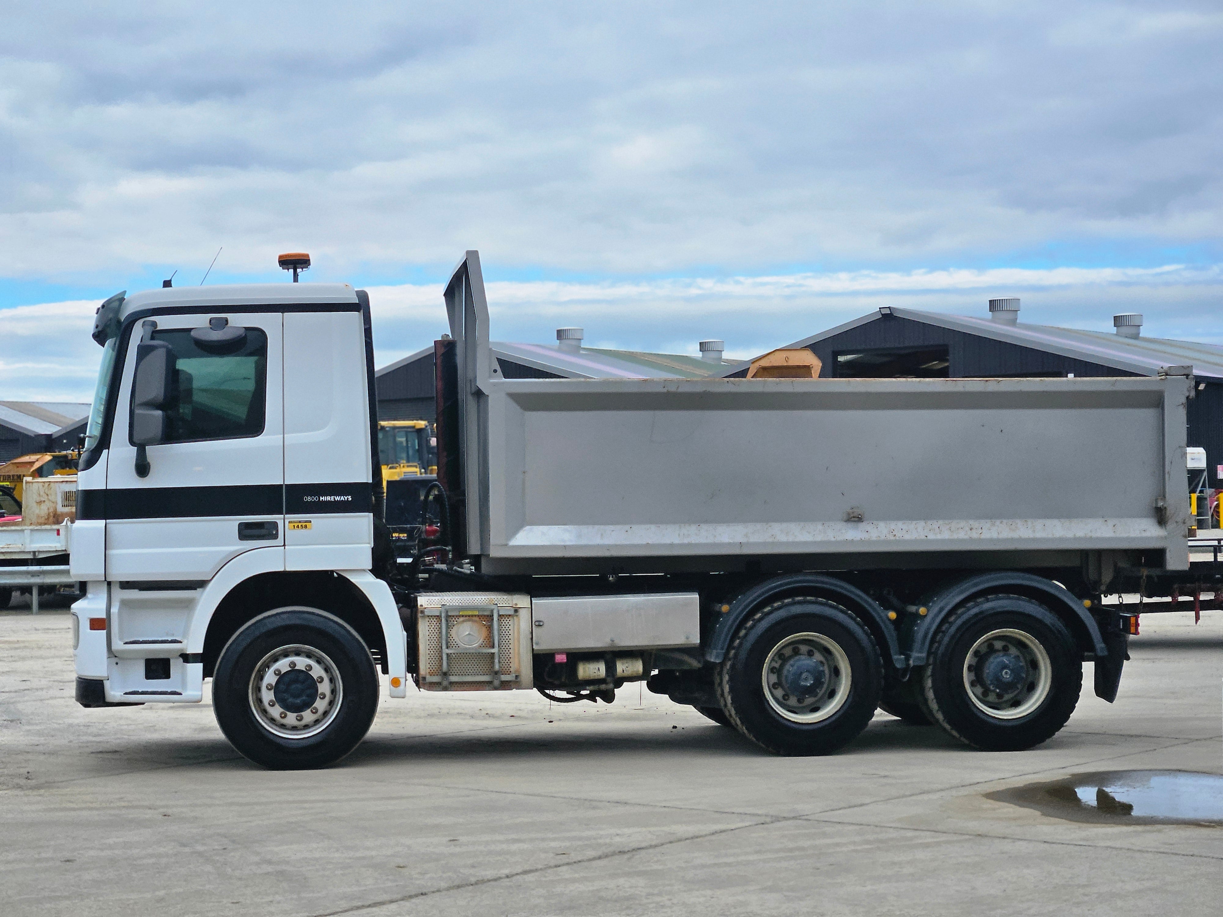 2010 Mercedes-Benz Actros CPA 8626 Tip Truck