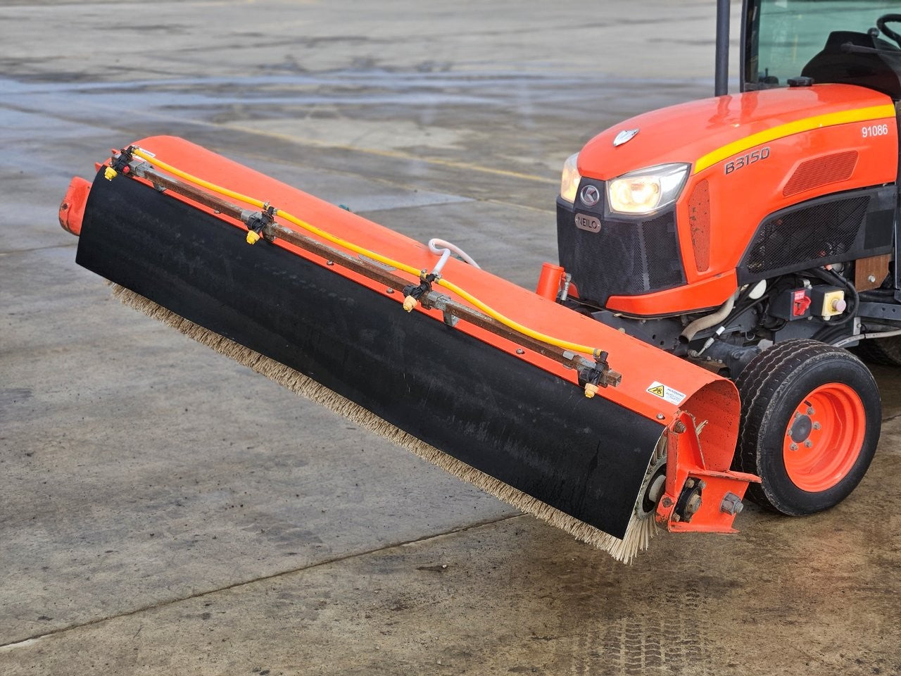 2020 Neilo B3150 Tractor Broom & Trailer