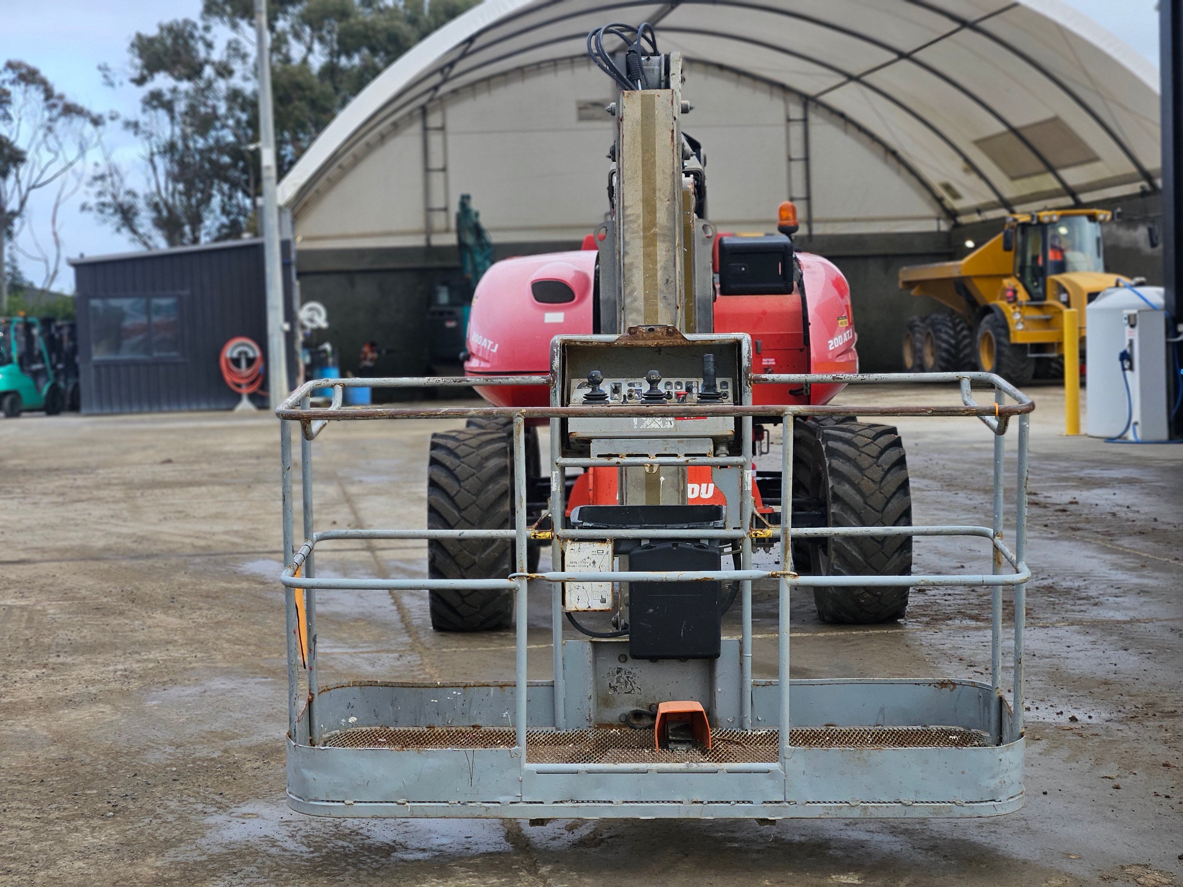 $1 Reserve 2011 Manitou 200ATJ Knuckle Boom