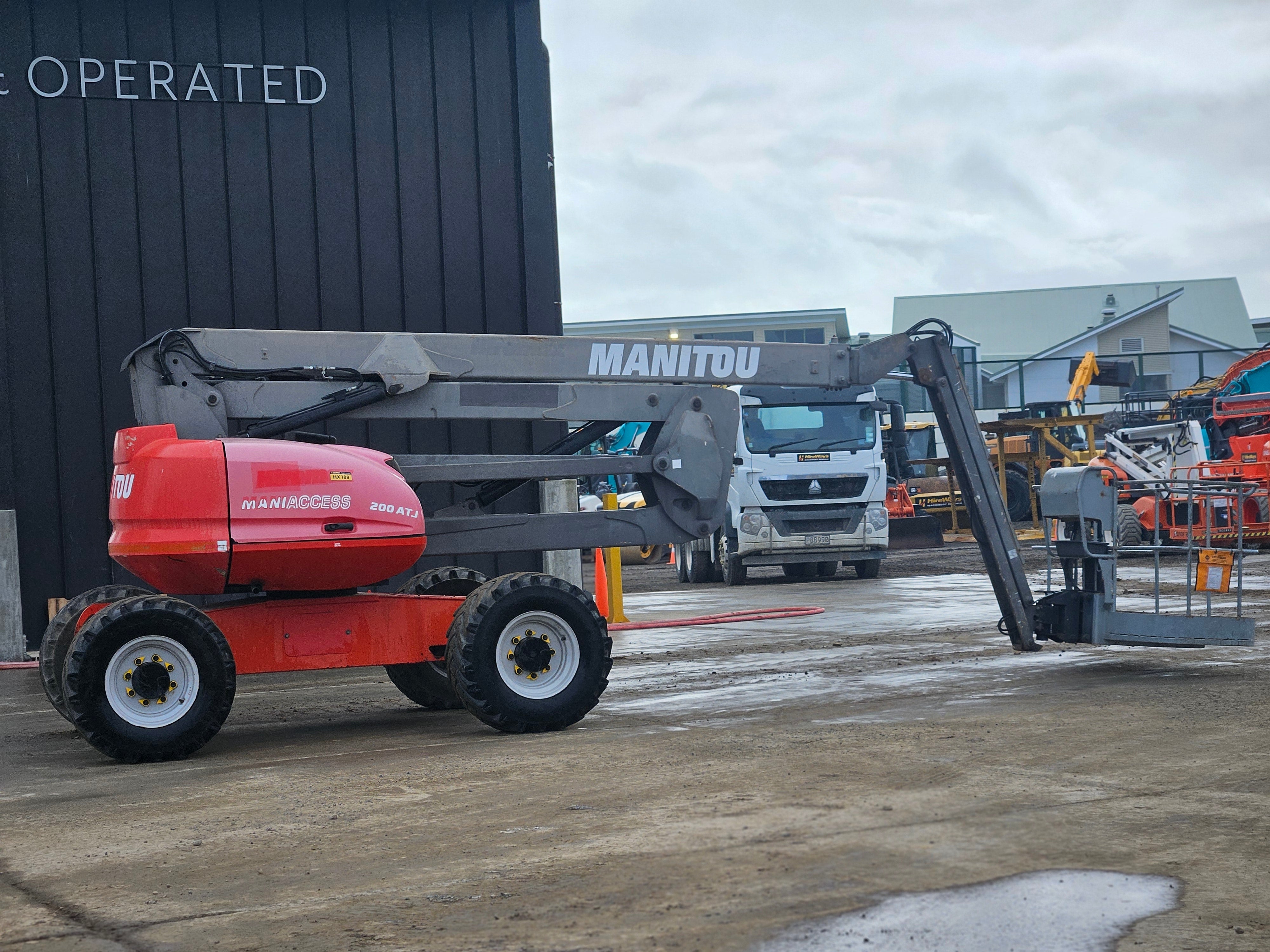 $1 Reserve 2011 Manitou 200ATJ Knuckle Boom