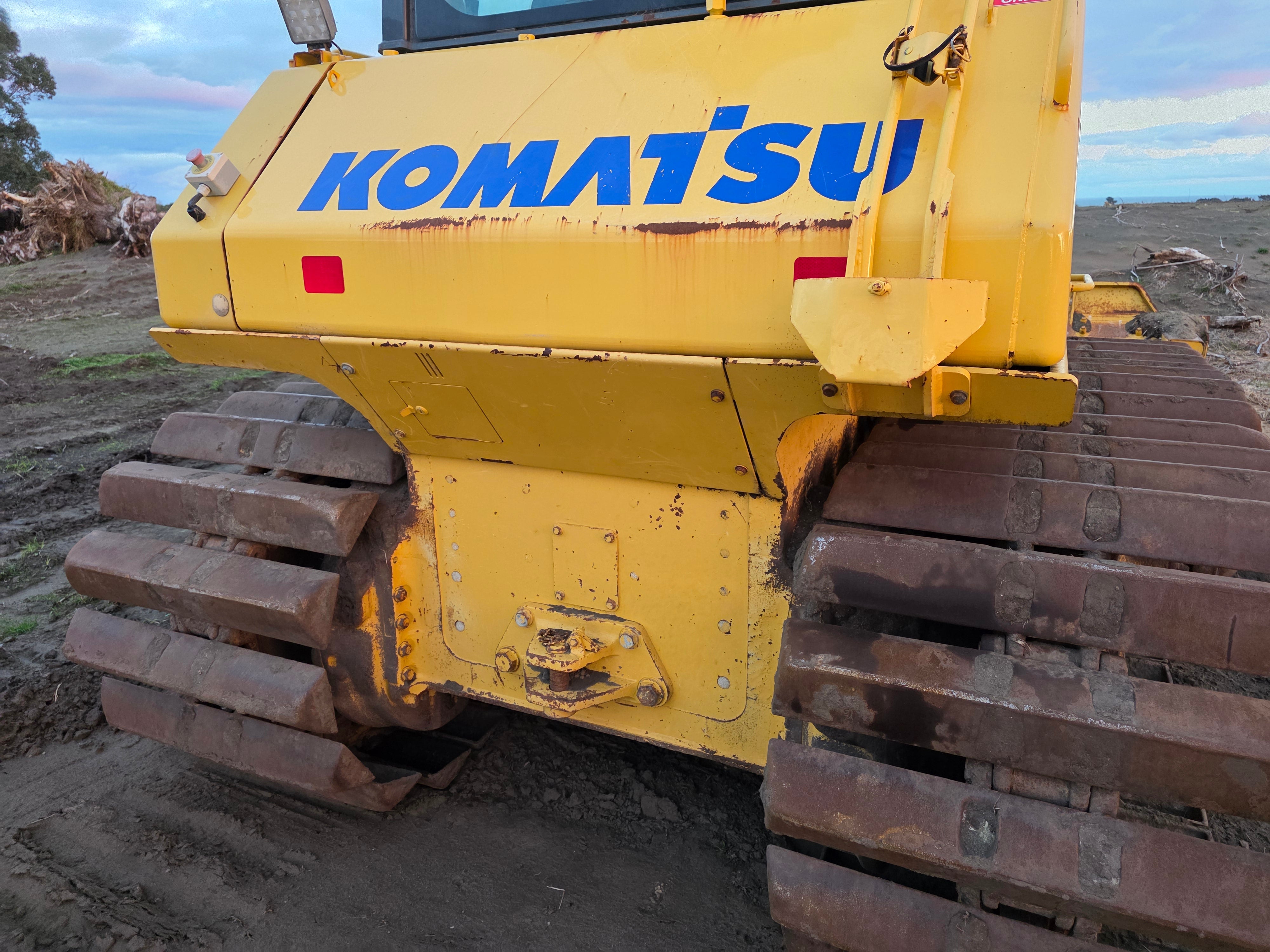 2015 Komatsu D65PX-17 Bulldozer
