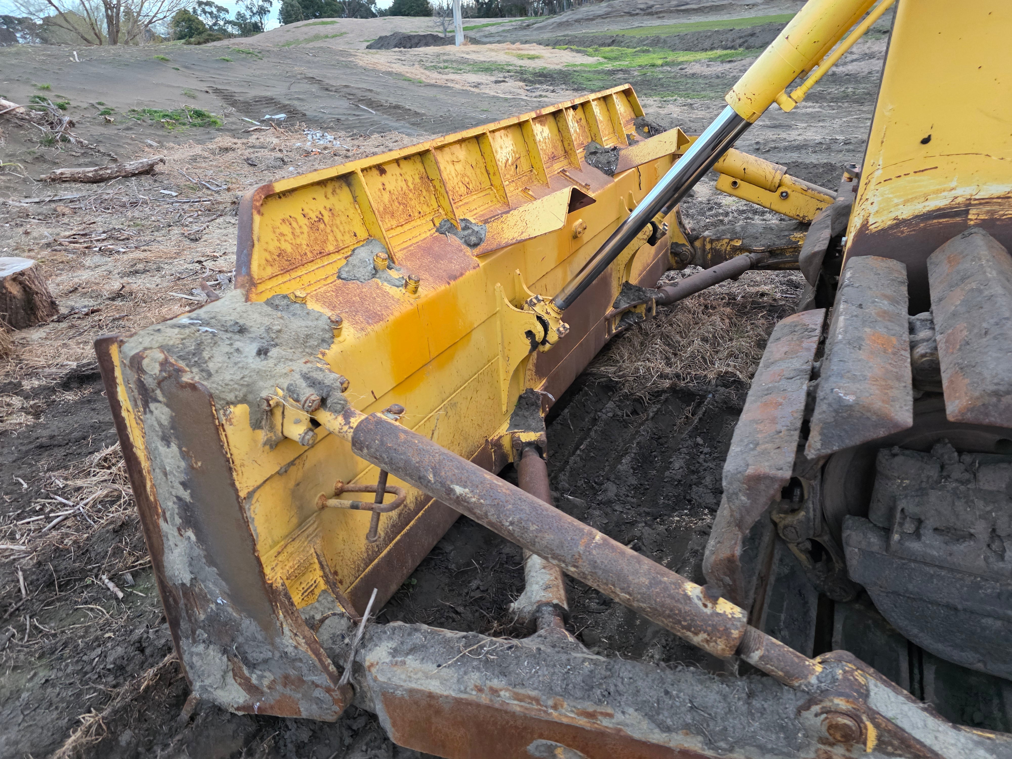 2015 Komatsu D65PX-17 Bulldozer