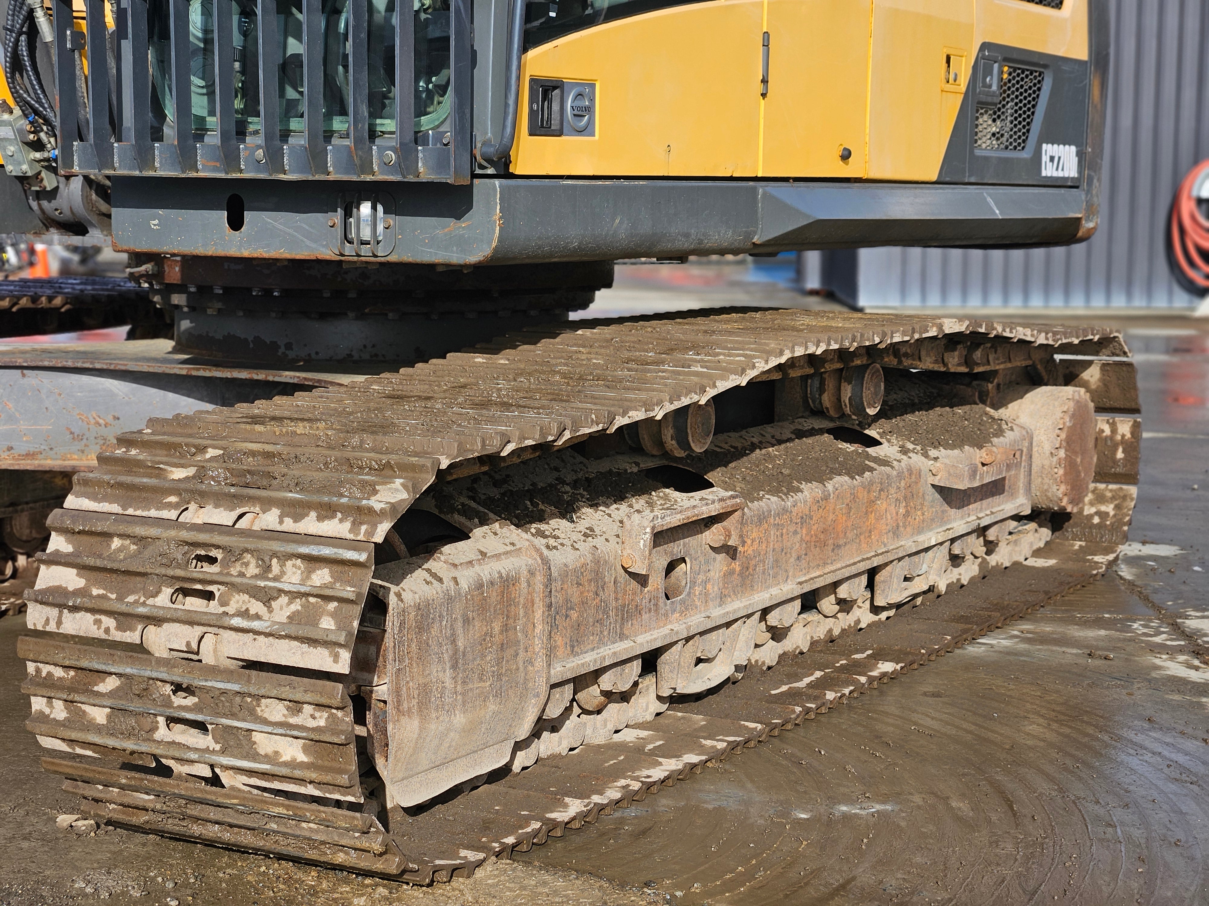 2012 Volvo EC220DL Excavator