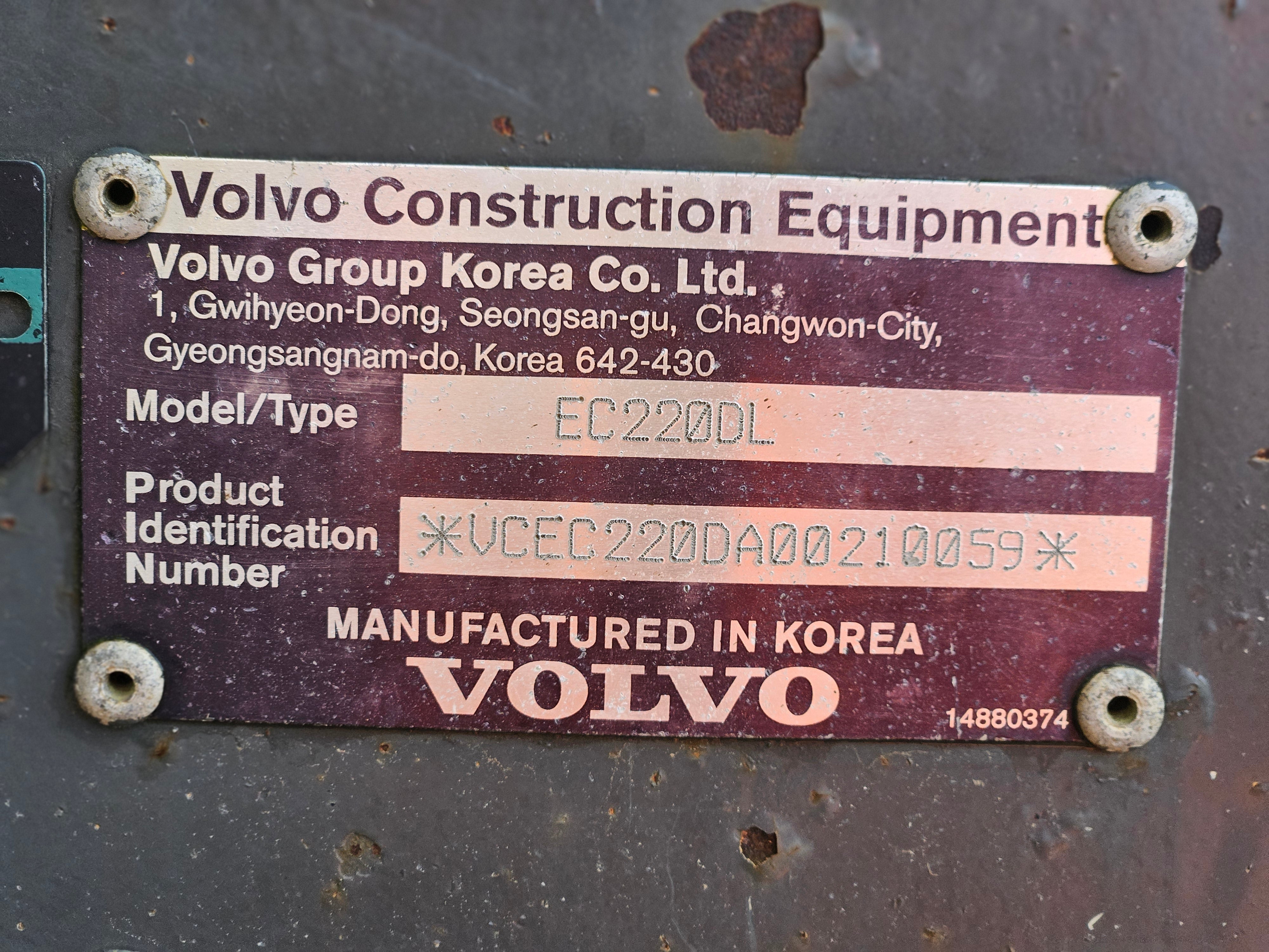 2012 Volvo EC220DL Excavator