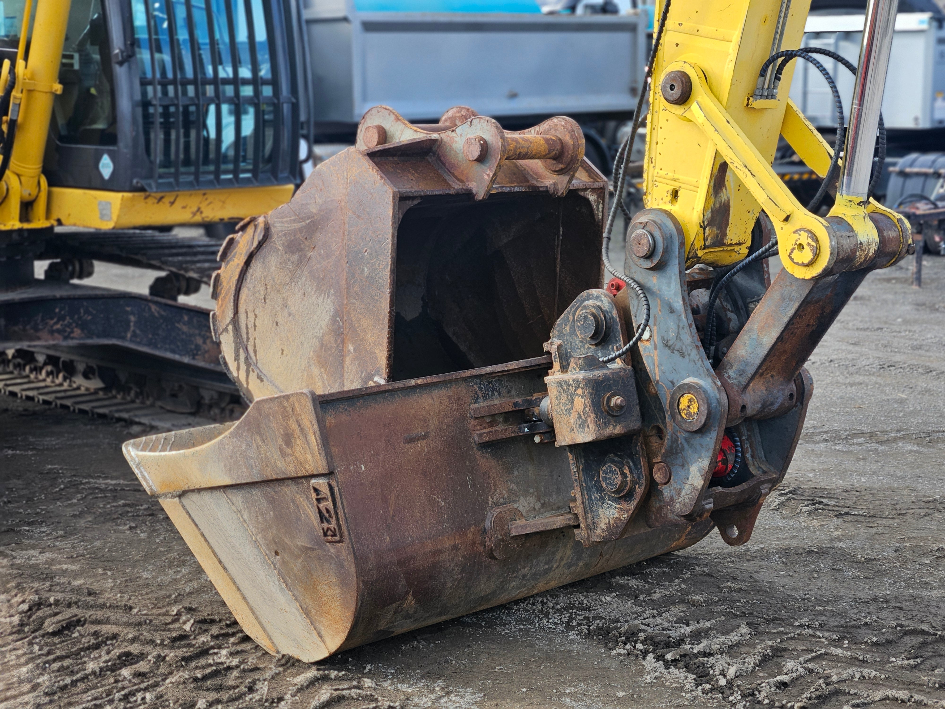 2015 Sumitomo SH210LC-5 Excavator