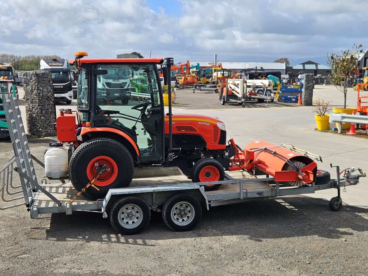 2020 Neilo B3150 Tractor Broom & Trailer