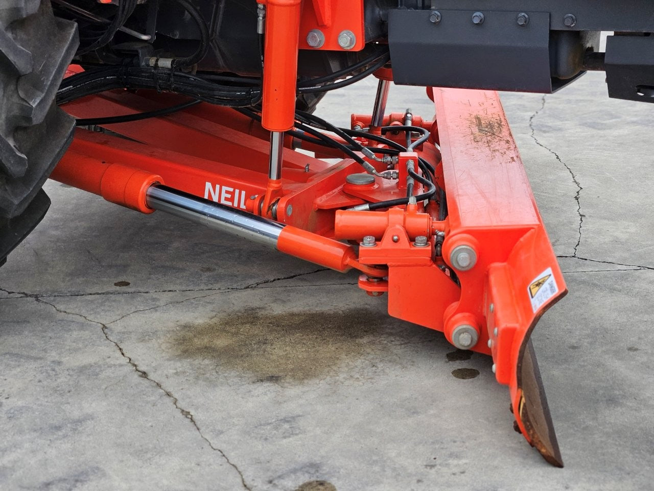 2021 Neilo M7040 ROPs Grader