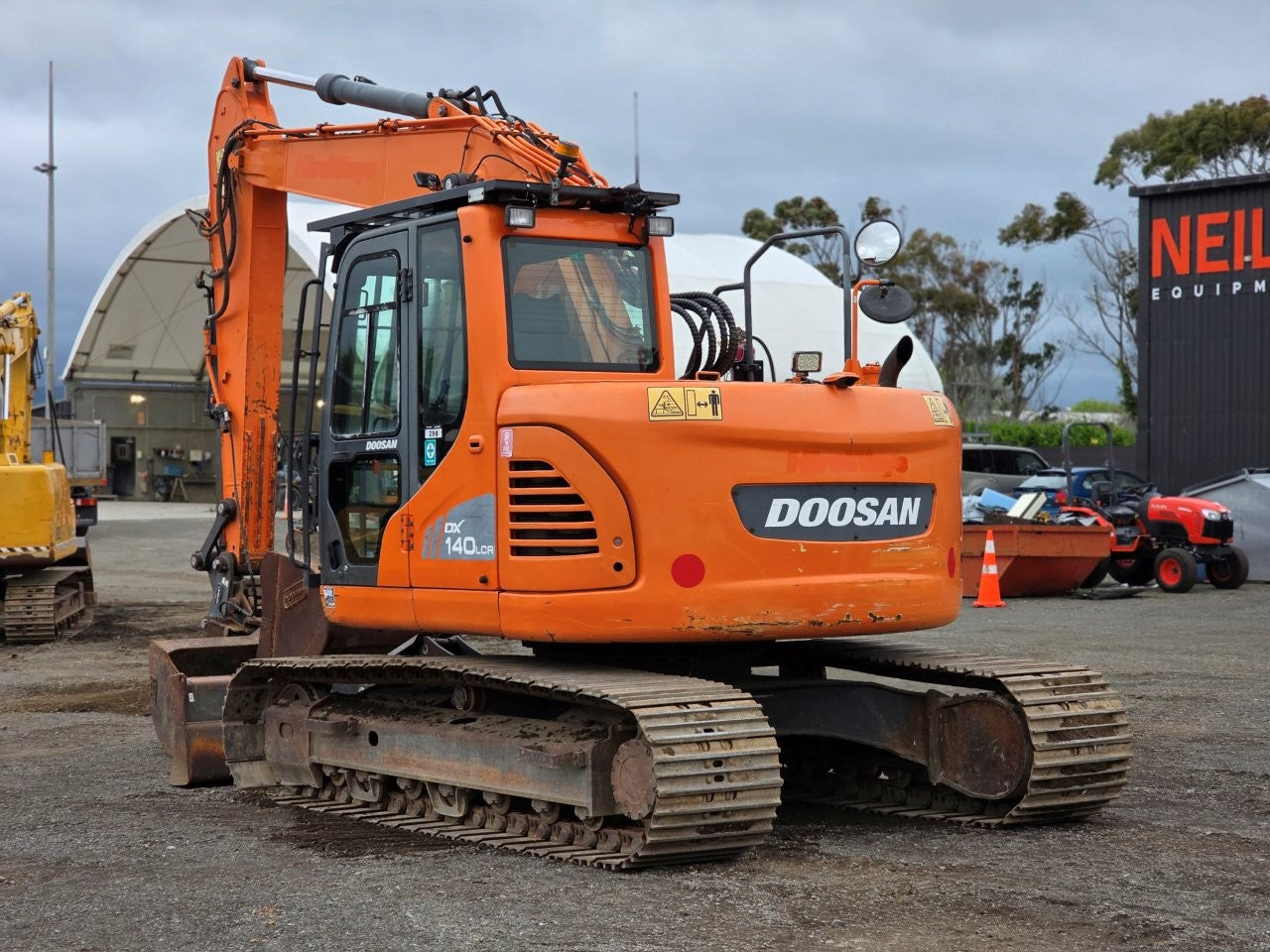 2016 Doosan DX140LCR Excavator