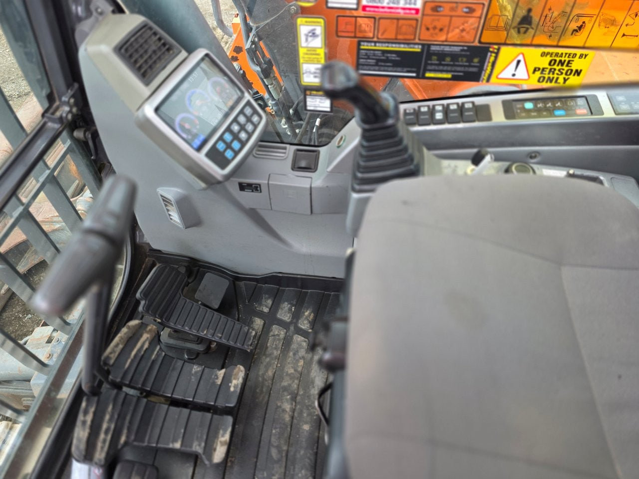 2016 Doosan DX140LCR Excavator