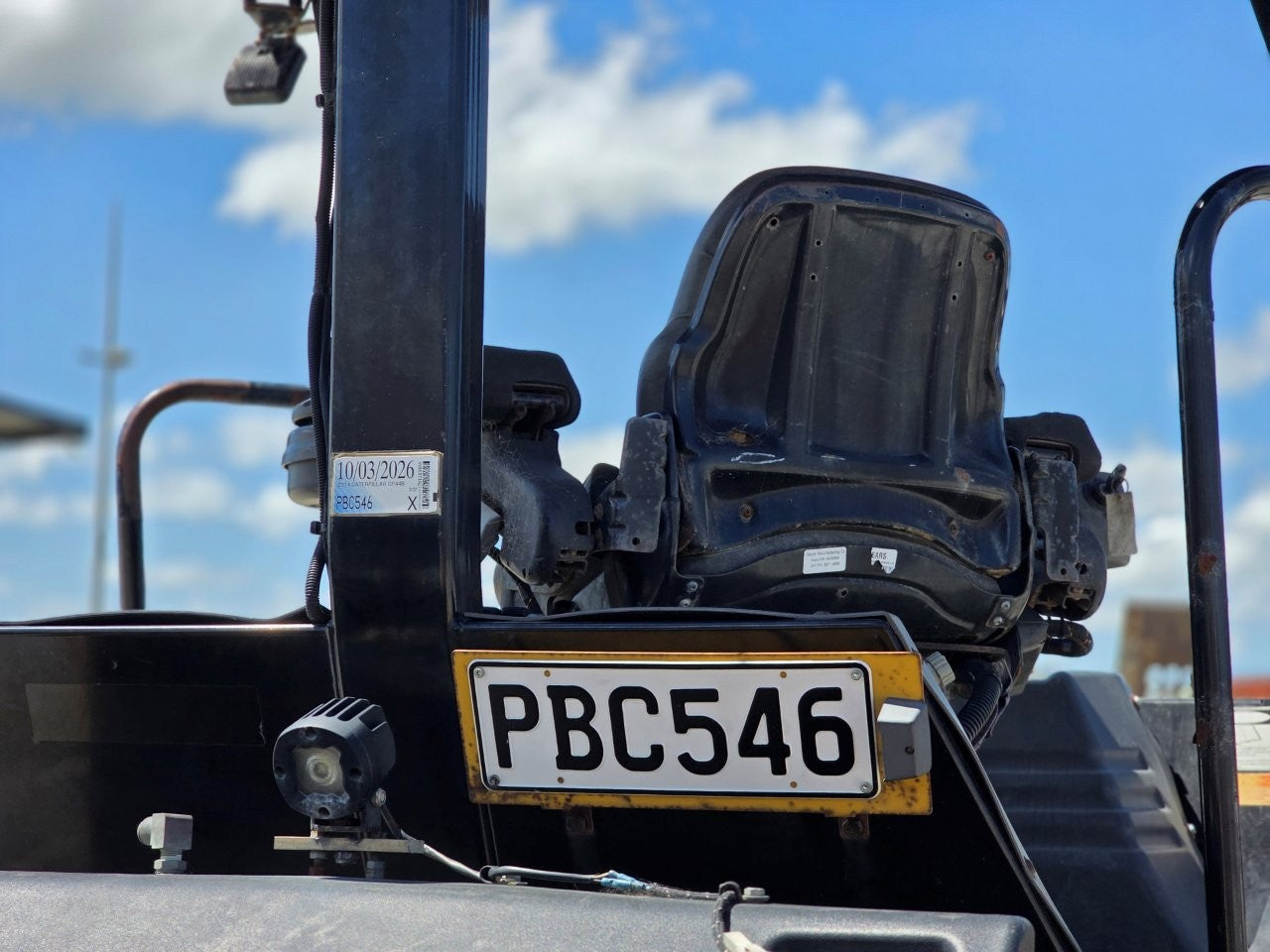 2014 Caterpillar CB44B Double Drum Roller