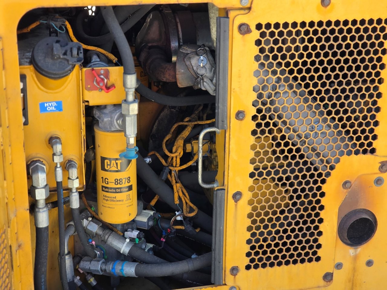 2014 Caterpillar CB44B Double Drum Roller