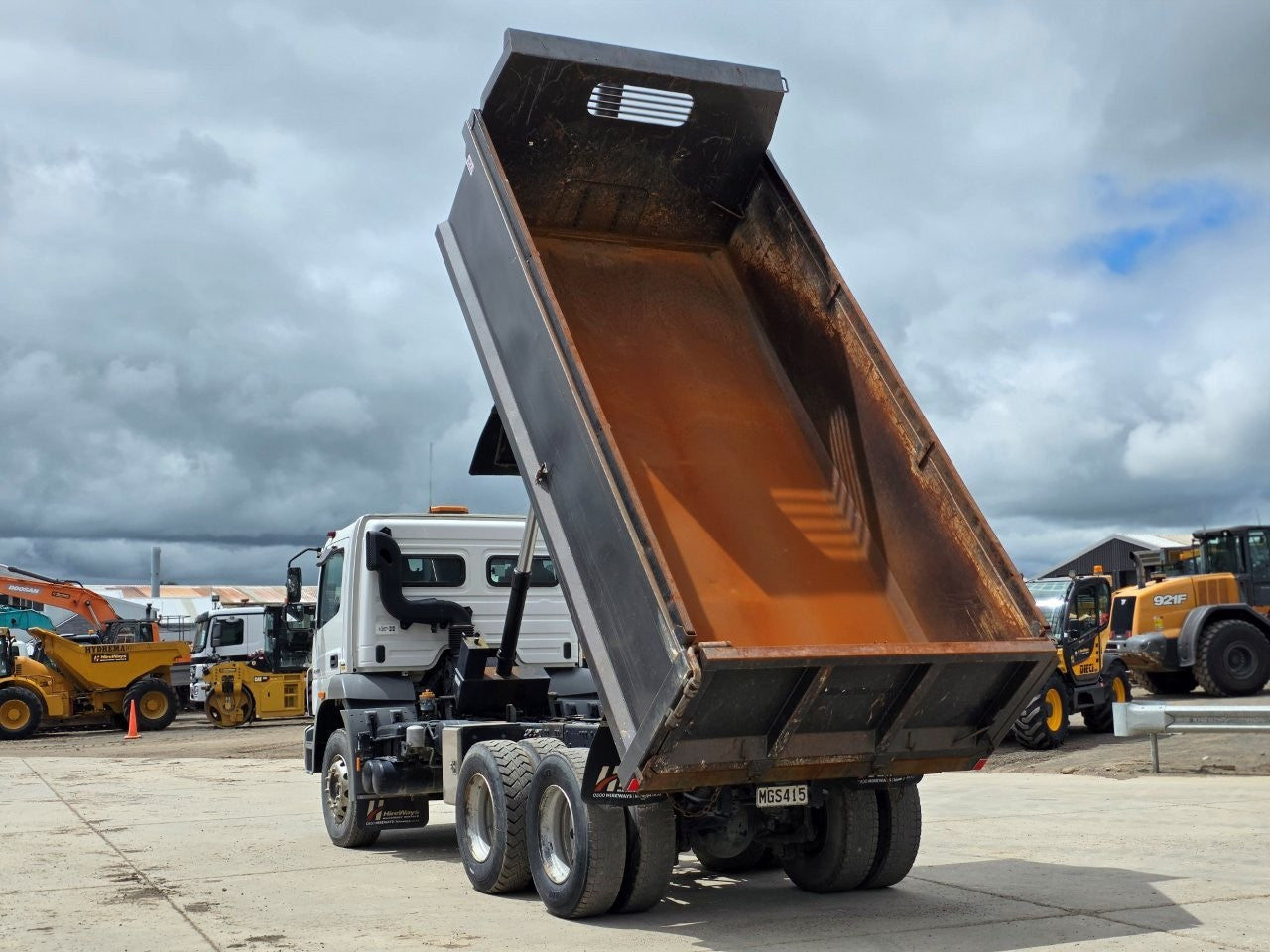 2019 Fuso Enduro FJ2528 6x4 Tipper