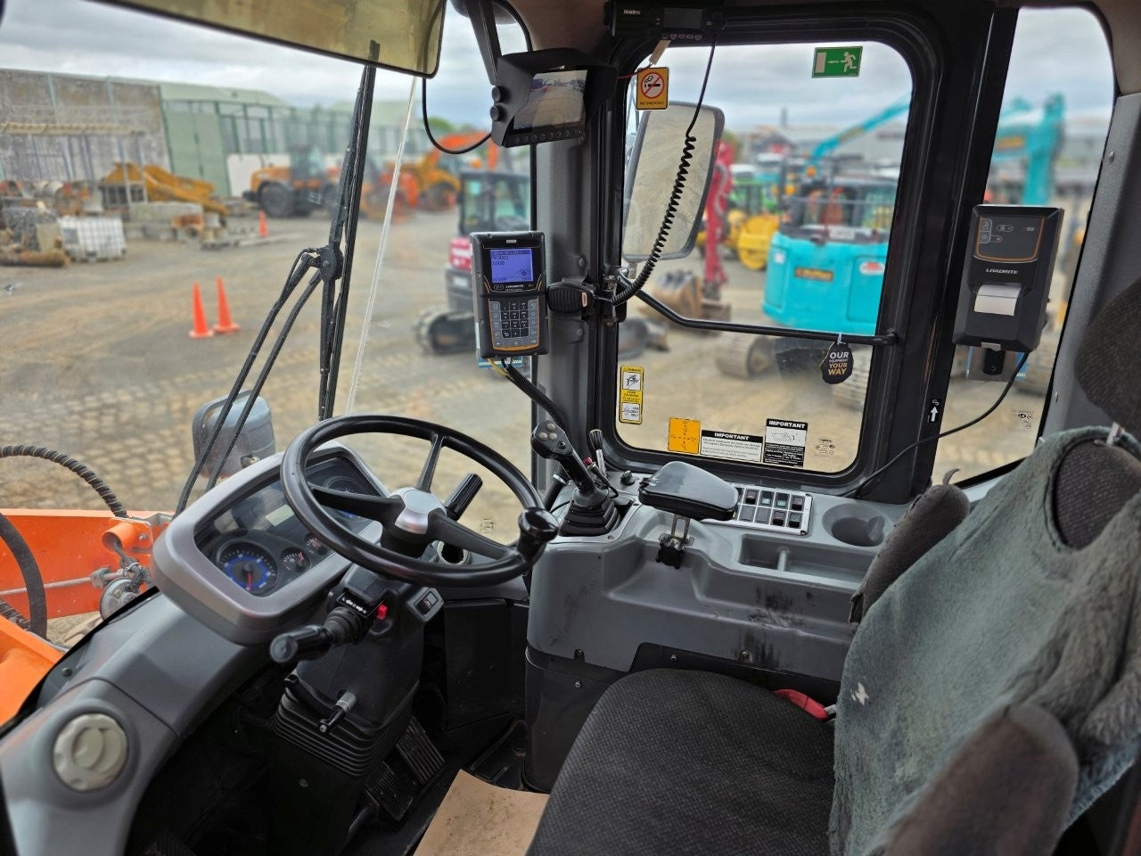 2014 Doosan DL250 Loader