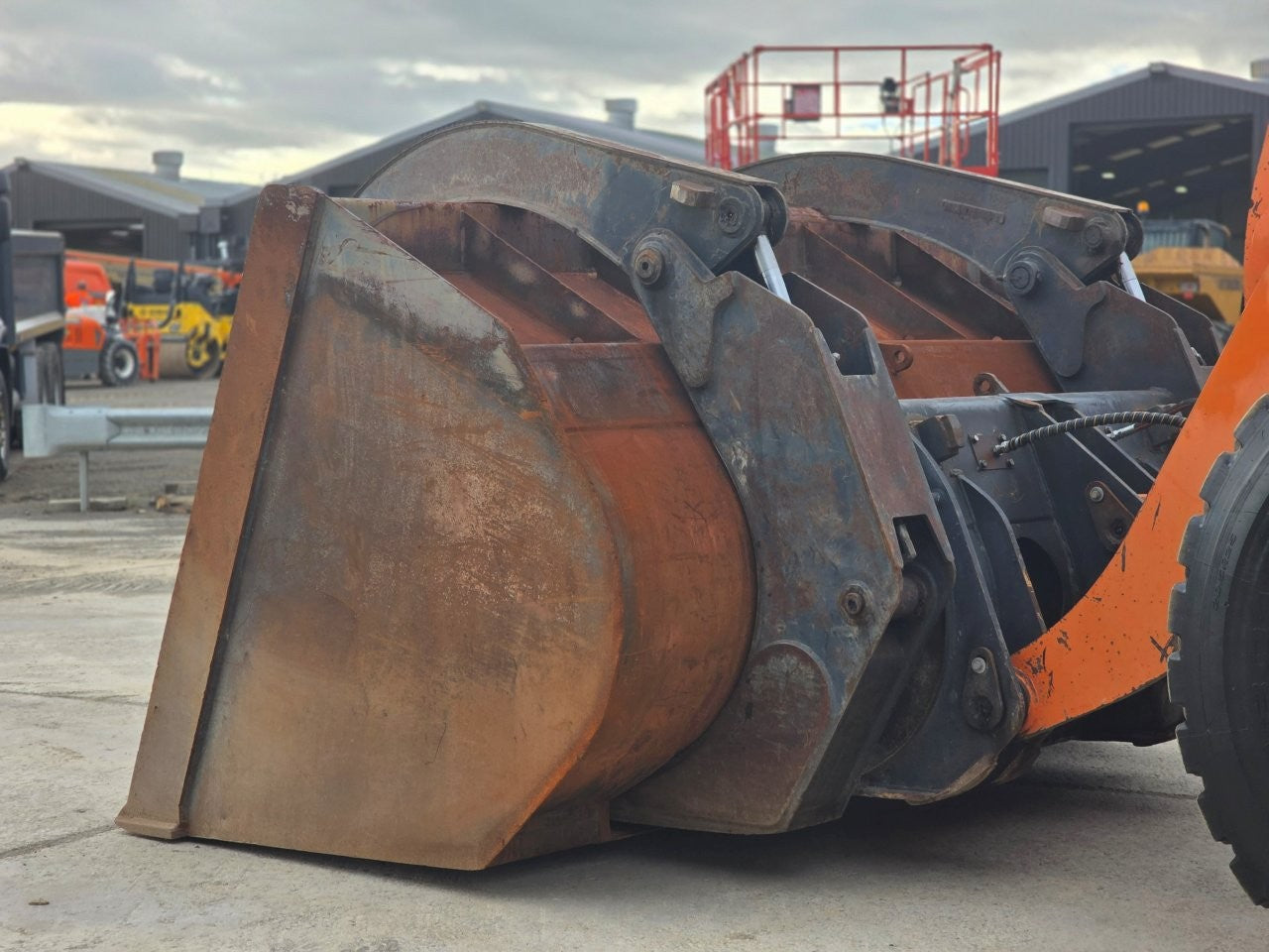 2014 Doosan DL250 Loader