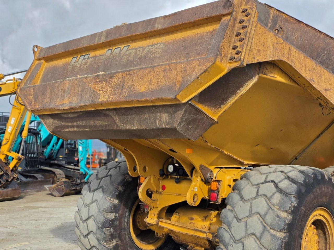 2017 Caterpillar 730C 2 Dump Truck