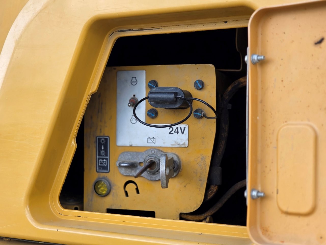 2017 Caterpillar 730C 2 Dump Truck