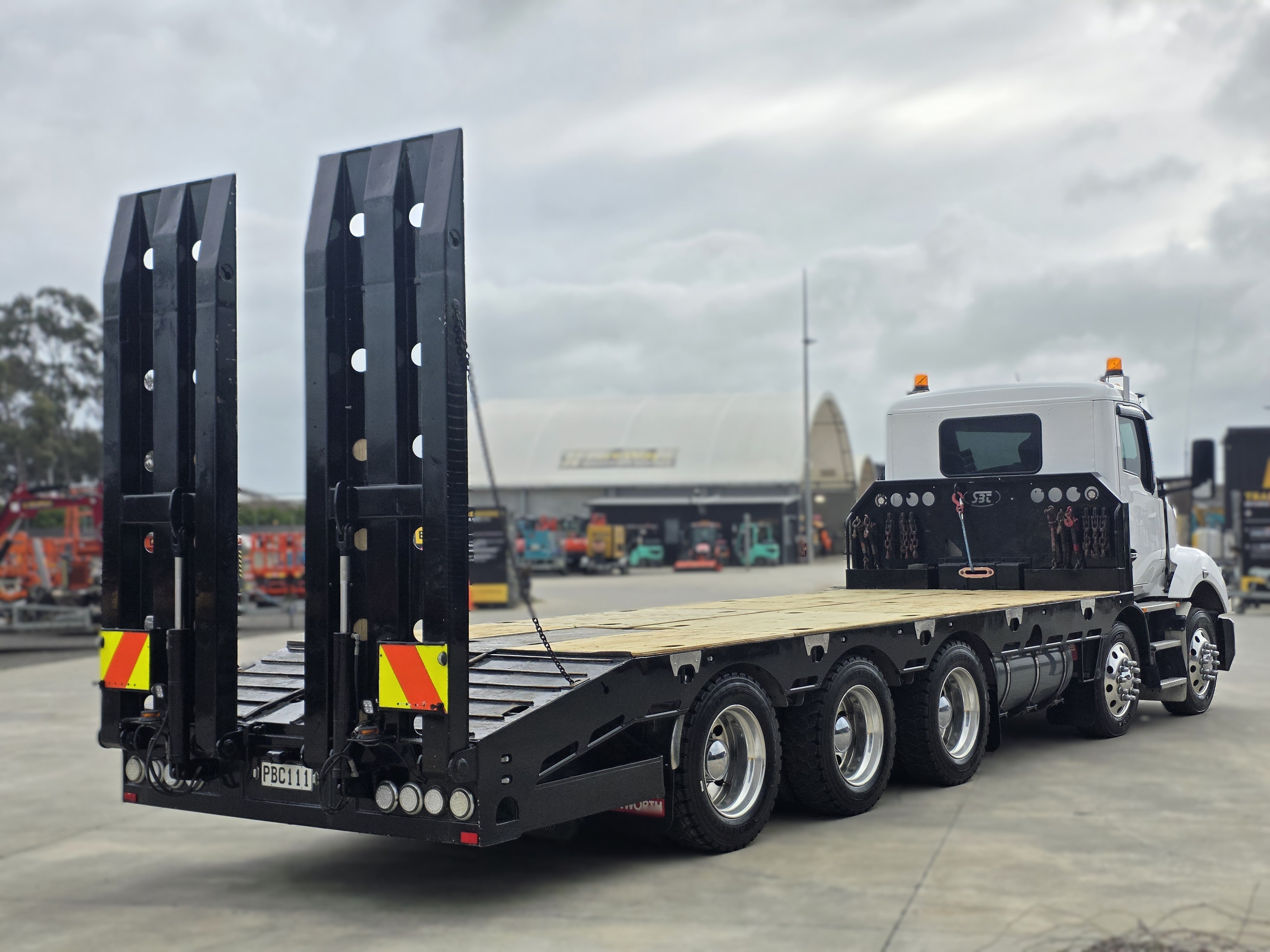 2020 Kenworth T360 10x6 Rigid Transporter