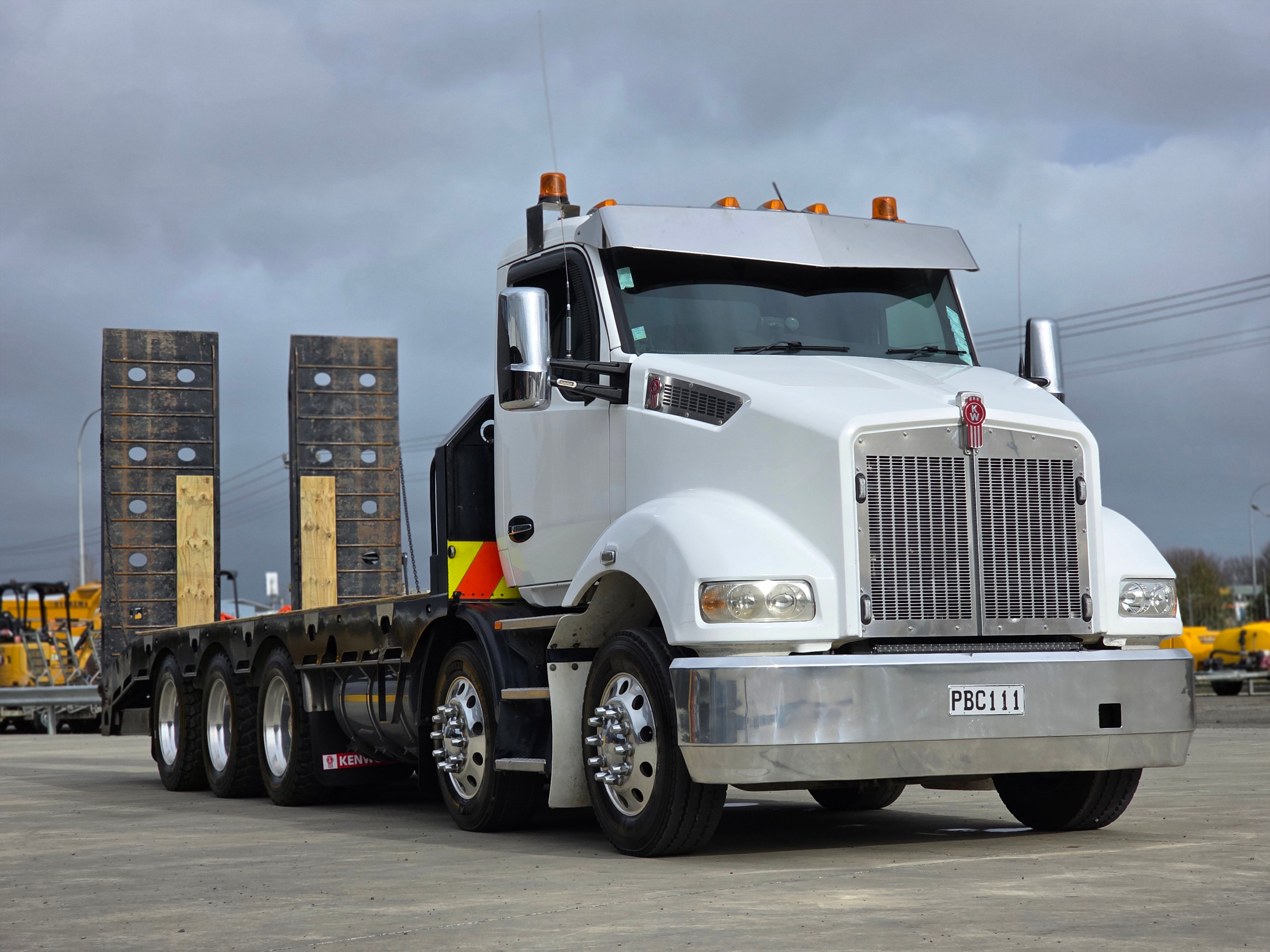 2020 Kenworth T360 10x6 Rigid Transporter
