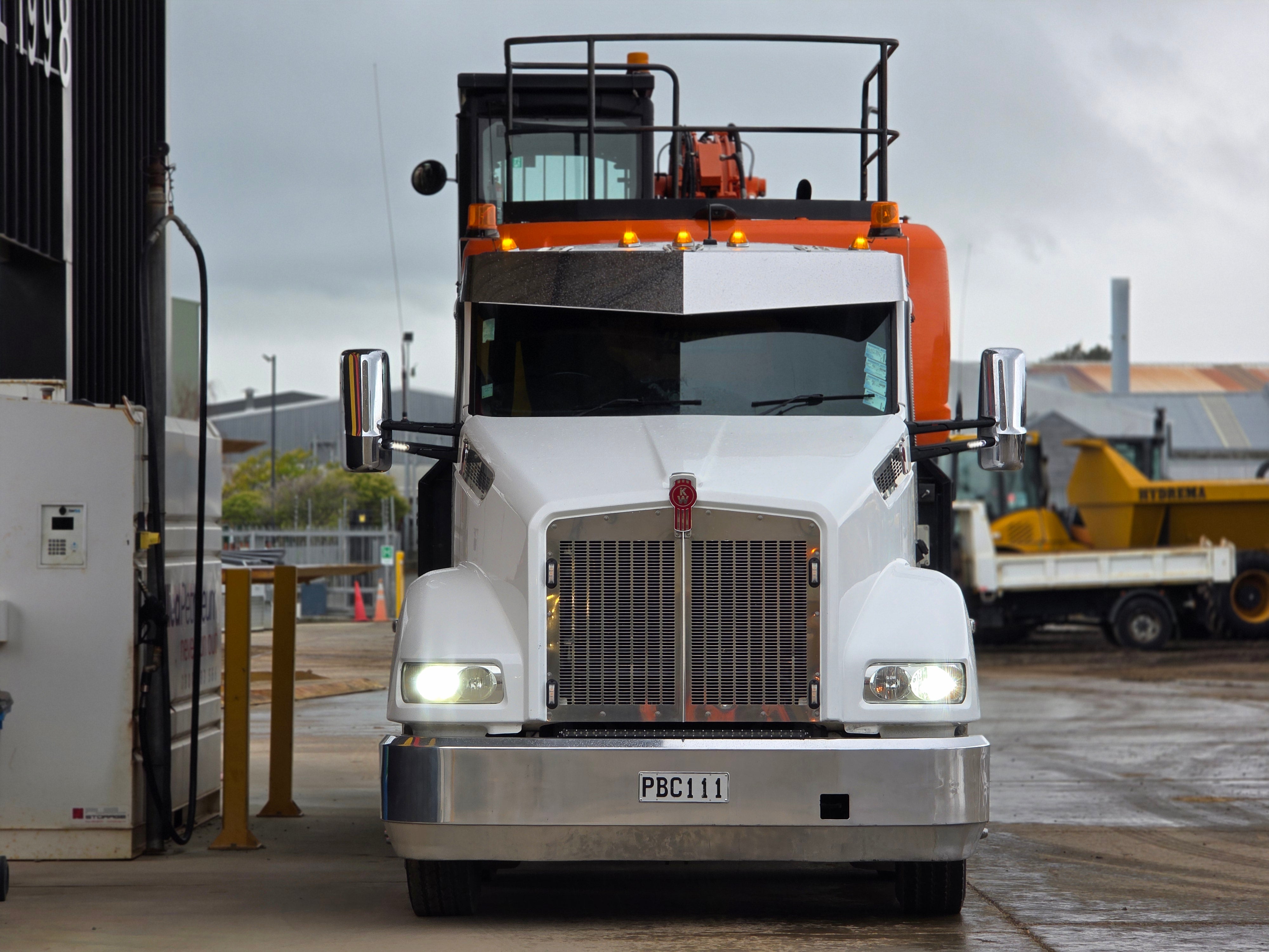 2020 Kenworth T360 10x6 Rigid Transporter