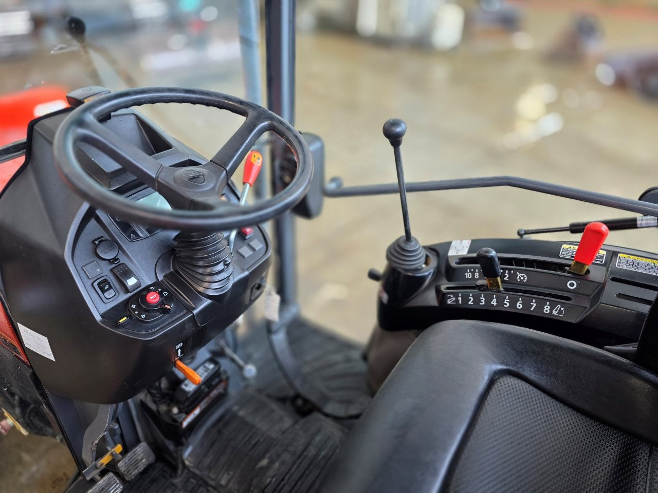 2020 Neilo B3150 Cabin Tractor Broom