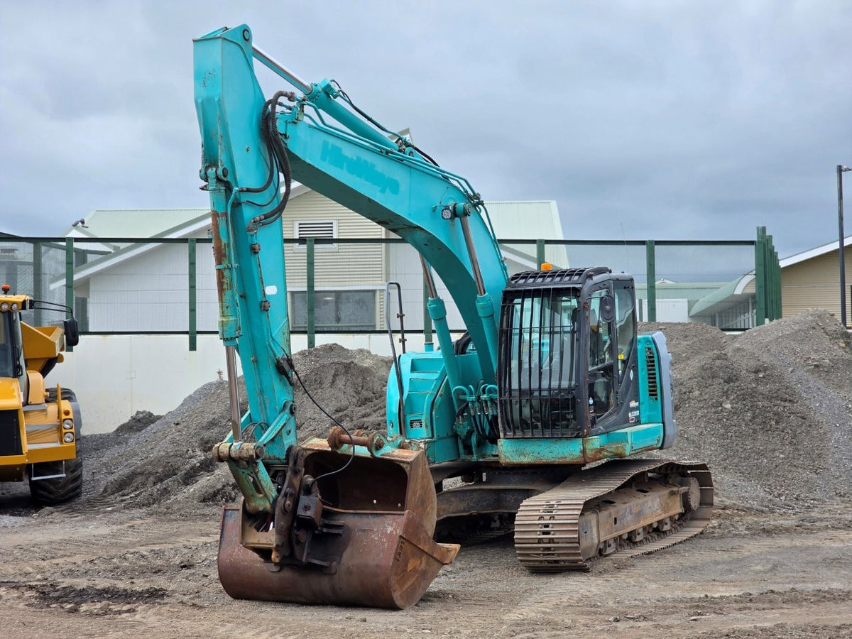 $1 Reserve 2017 Kobelco SK225SR-2 Excavator - TradeMe