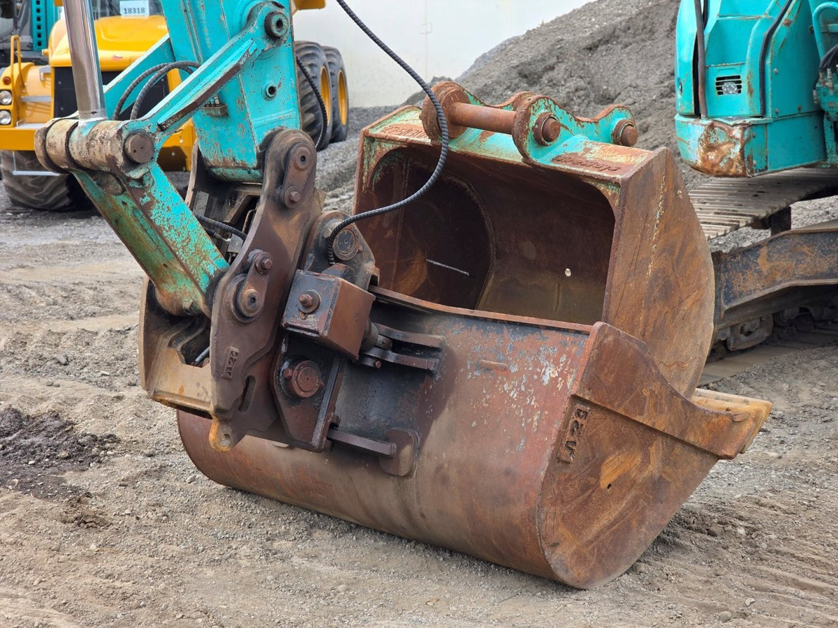 $1 Reserve 2017 Kobelco SK225SR-2 Excavator - TradeMe