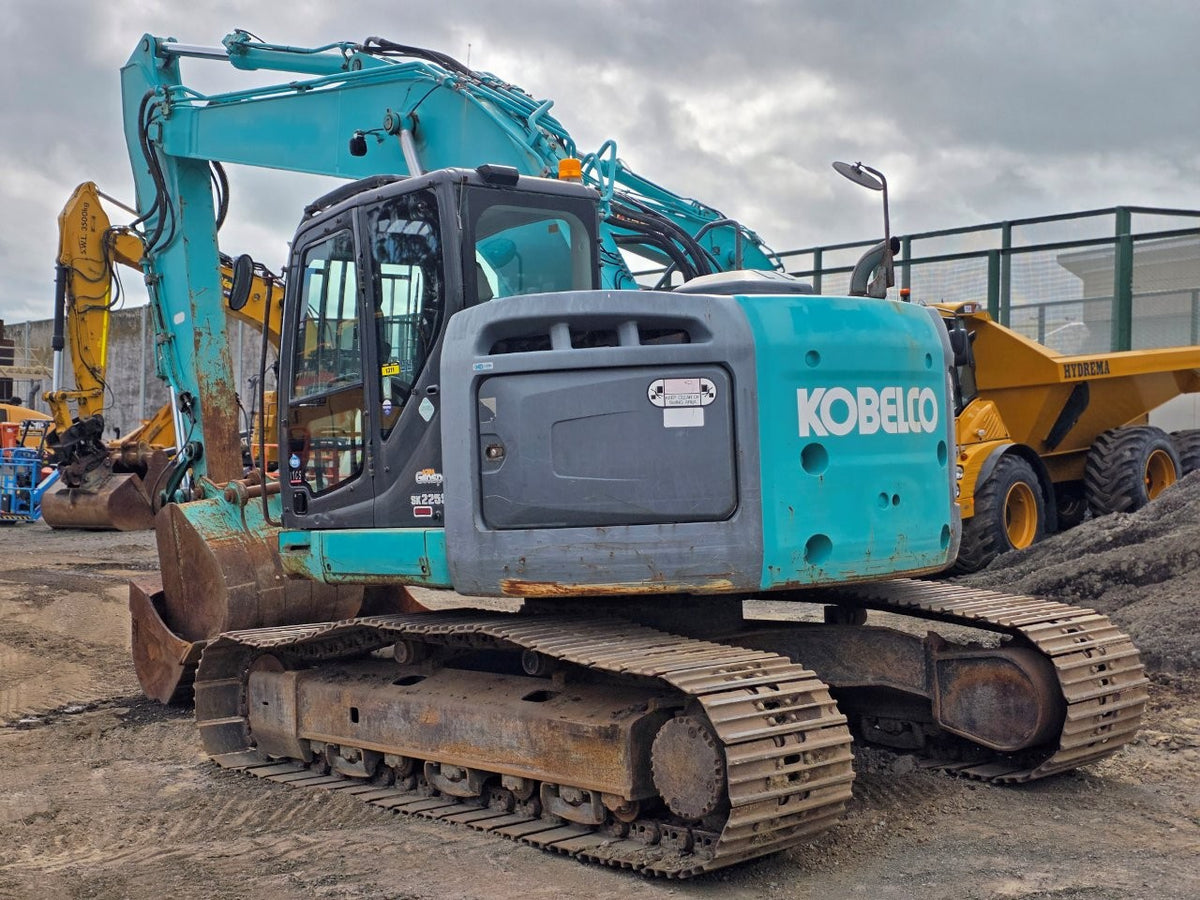 $1 Reserve 2017 Kobelco SK225SR-2 Excavator - TradeMe
