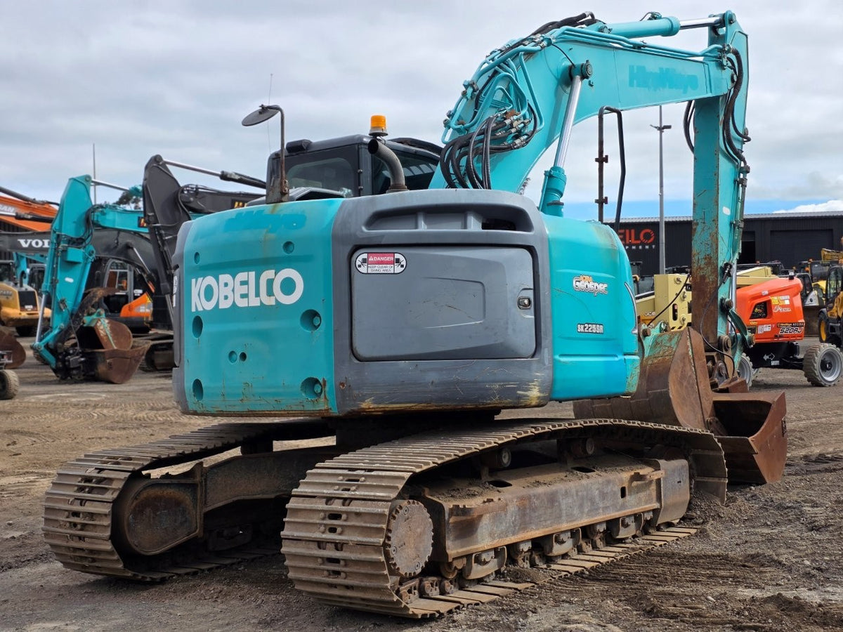 $1 Reserve 2017 Kobelco SK225SR-2 Excavator - TradeMe
