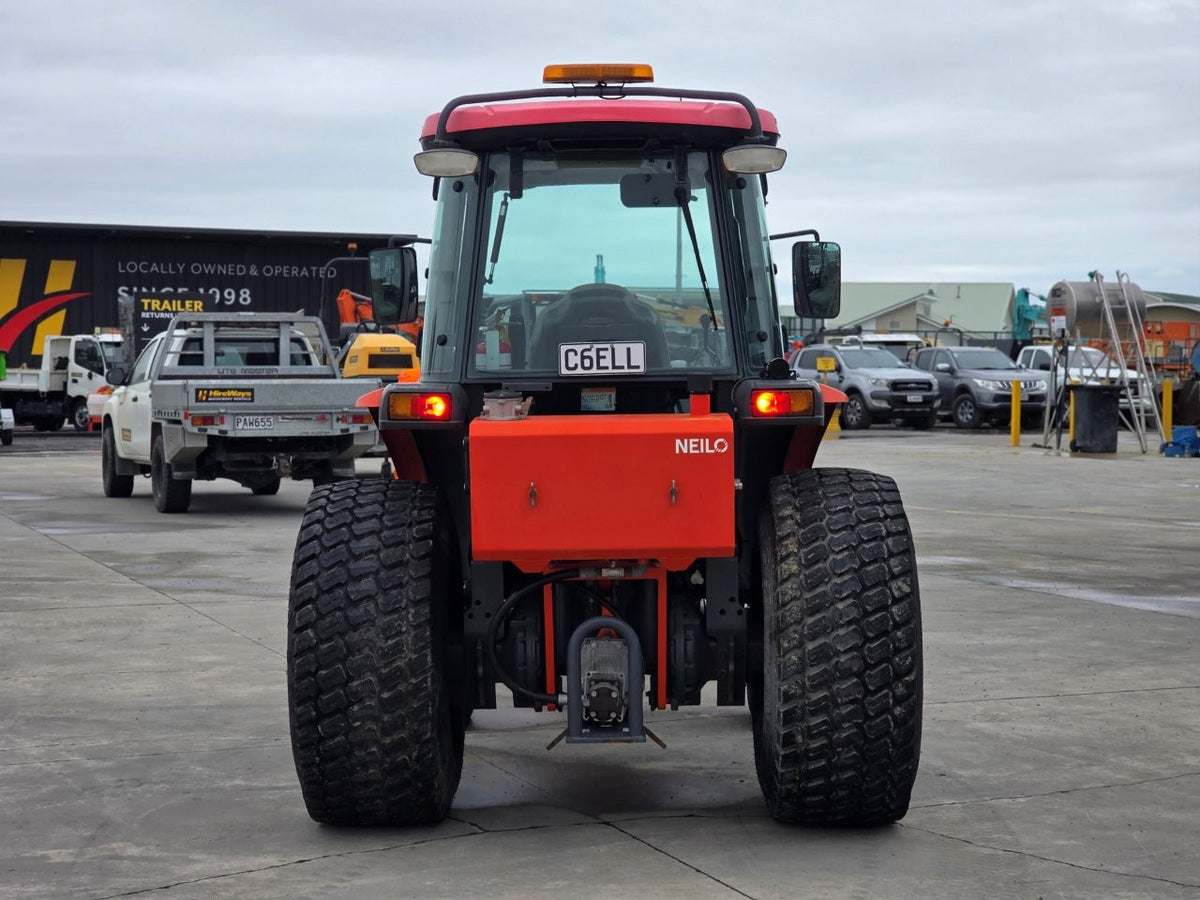 2021 Neilo L5740 Tractor Broom