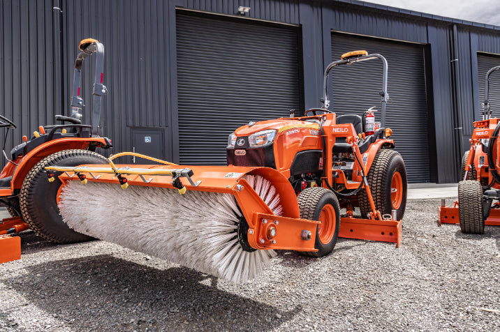 Neilo B3150 Tractor Grader - Neilo Equipment