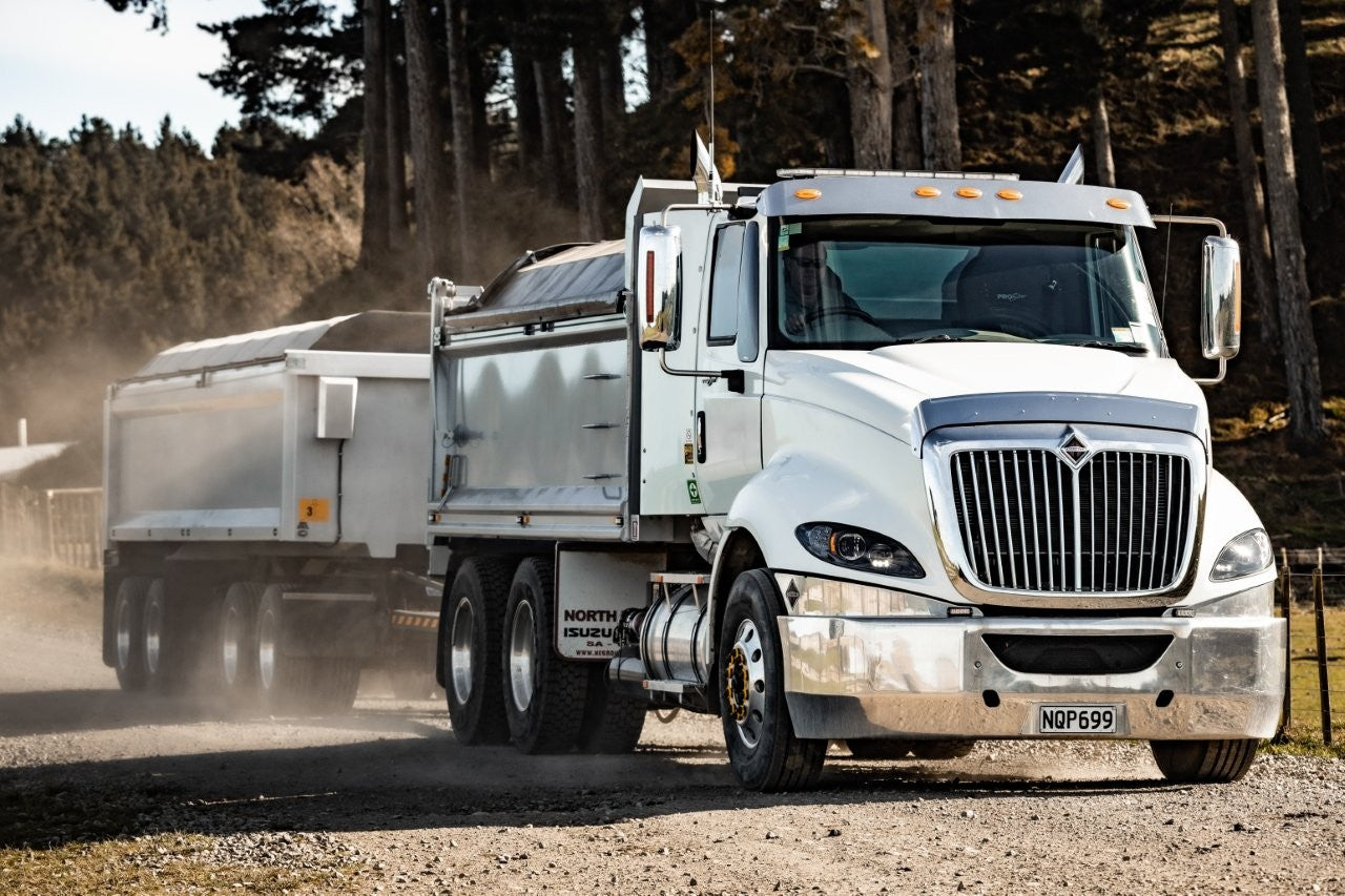 2019 International Prostar & Hardox Trailer - PowerTarps